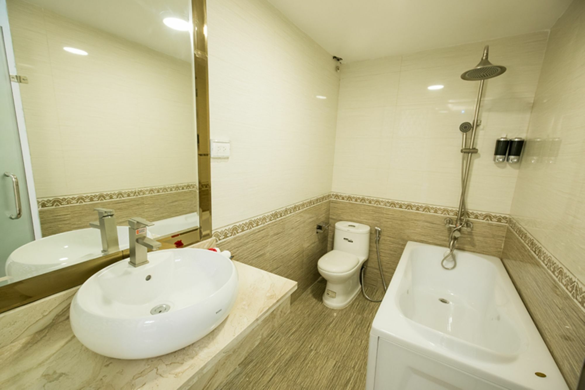 Little Hanoi Deluxe Hotel Dış mekan fotoğraf
